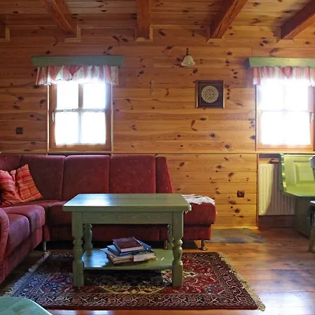 Natural Wooden Sweetheart * Padeski Vrh