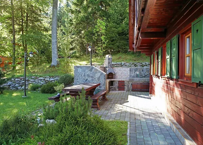 Natural Wooden Sweetheart * Padeski Vrh